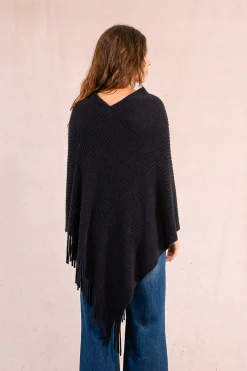 Molly Bracken Poncho asimétrico con flecos Negro New