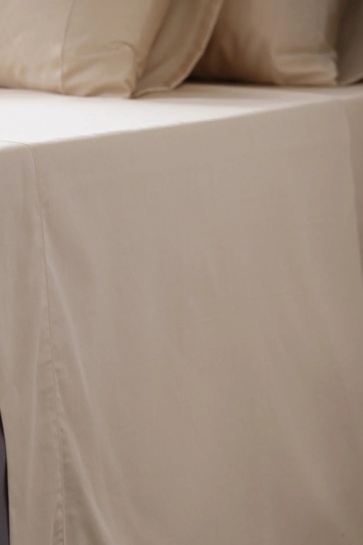 Bassols Sábana Encimera New York Cama 180 cm Beige