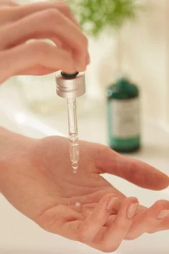 The Body Shop Solución Diaria Antiimperfecciones Árbol de Té 50ml Multicolor Clearance