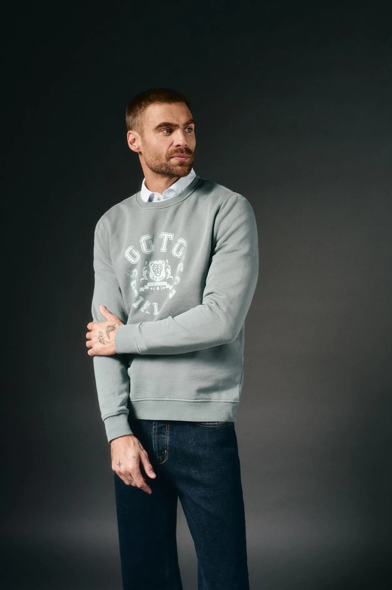 OOTO Sudadera gráfica cuello caja Azul Online