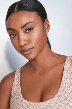 Dash and Stars Sujetador deportivo 4D STRETCH animal print blanco beige Hot