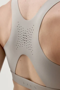 Born Living Yoga Sujetador top deportivo Denise gris kaki Online