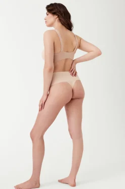 Spanx Tanga moldeador invisible café au lait nude Sale