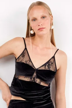 Gisela Top de terciopelo suave con detalles de encaje refinado negro Best
