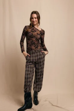 Slowlove Top escote asimétrico Marrón oscuro Discount