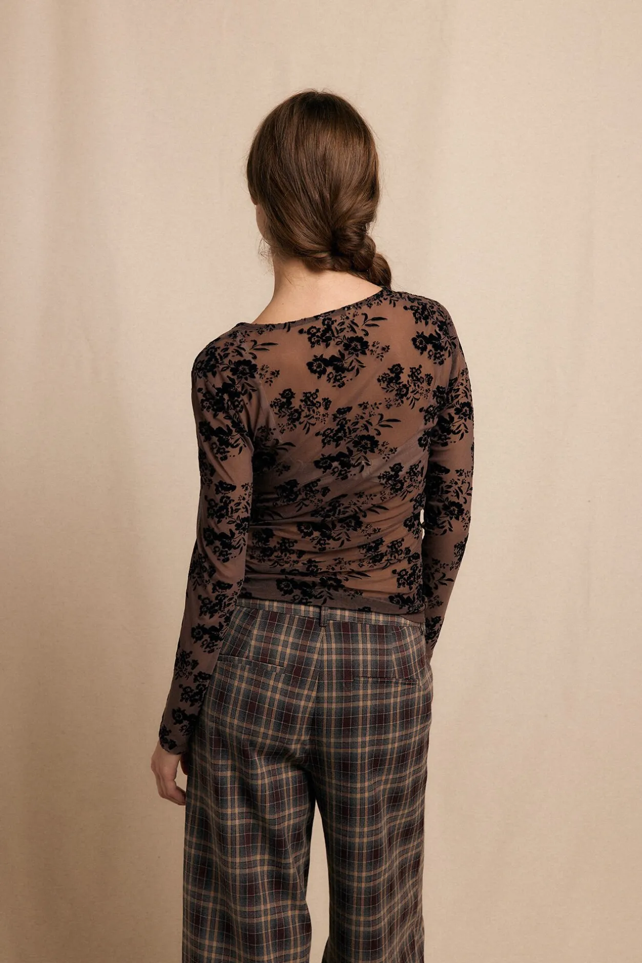 Slowlove Top escote asimétrico Marrón oscuro Discount