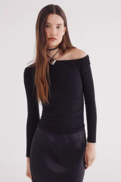 Springfield Top escote asimétrico negro New