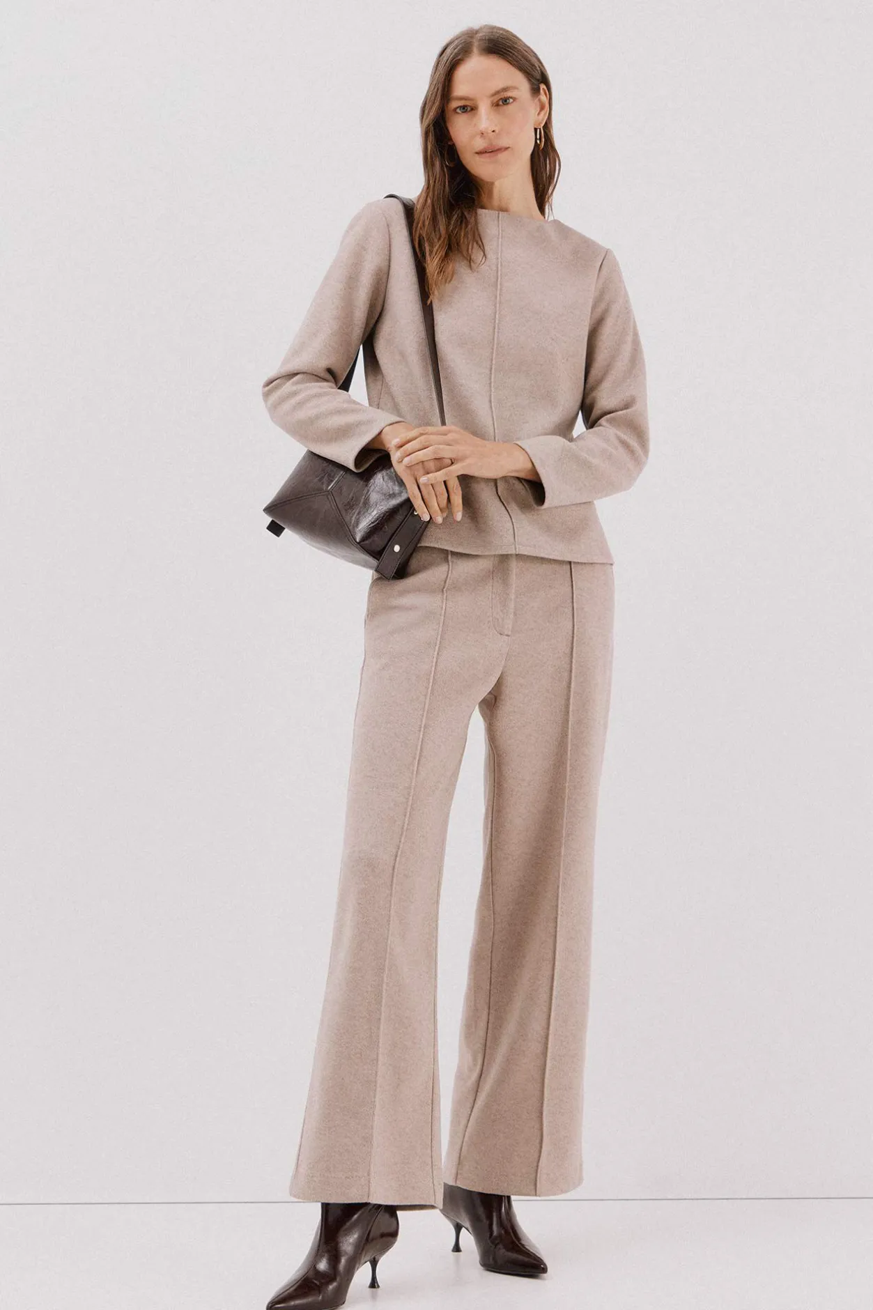 Cortefiel Top escote chimenea Beige