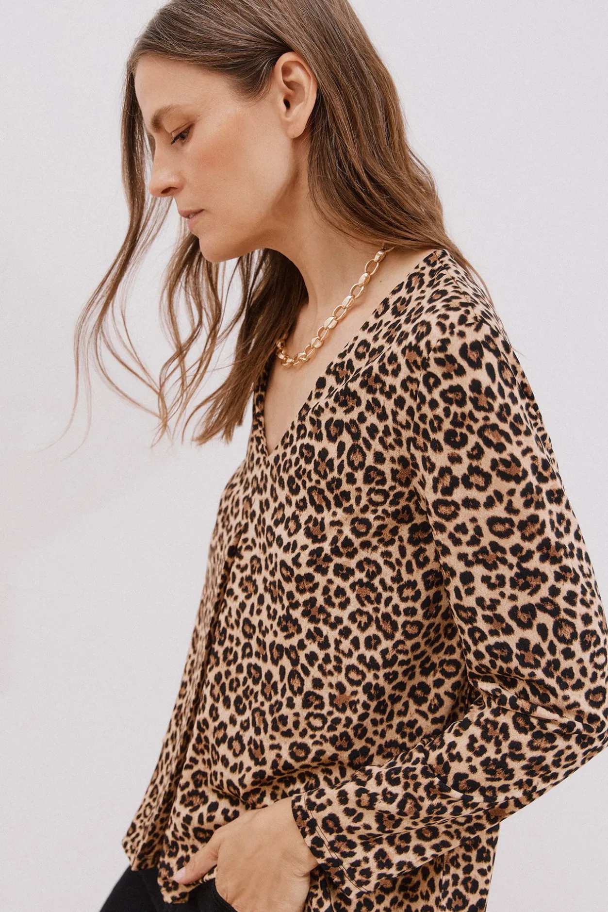 Cortefiel Top fluido pliegue Estampado beige