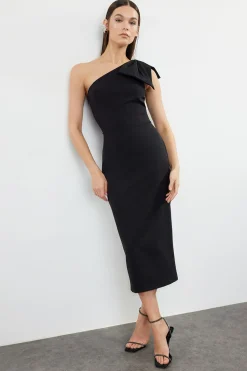 Trendyol Vestido ajustado de un solo hombro negro Clearance