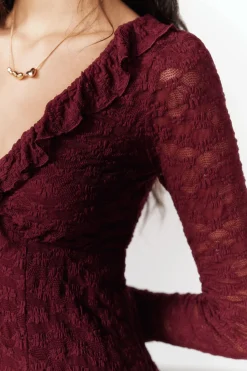 High Spirits Vestido Cayenne burdeos New