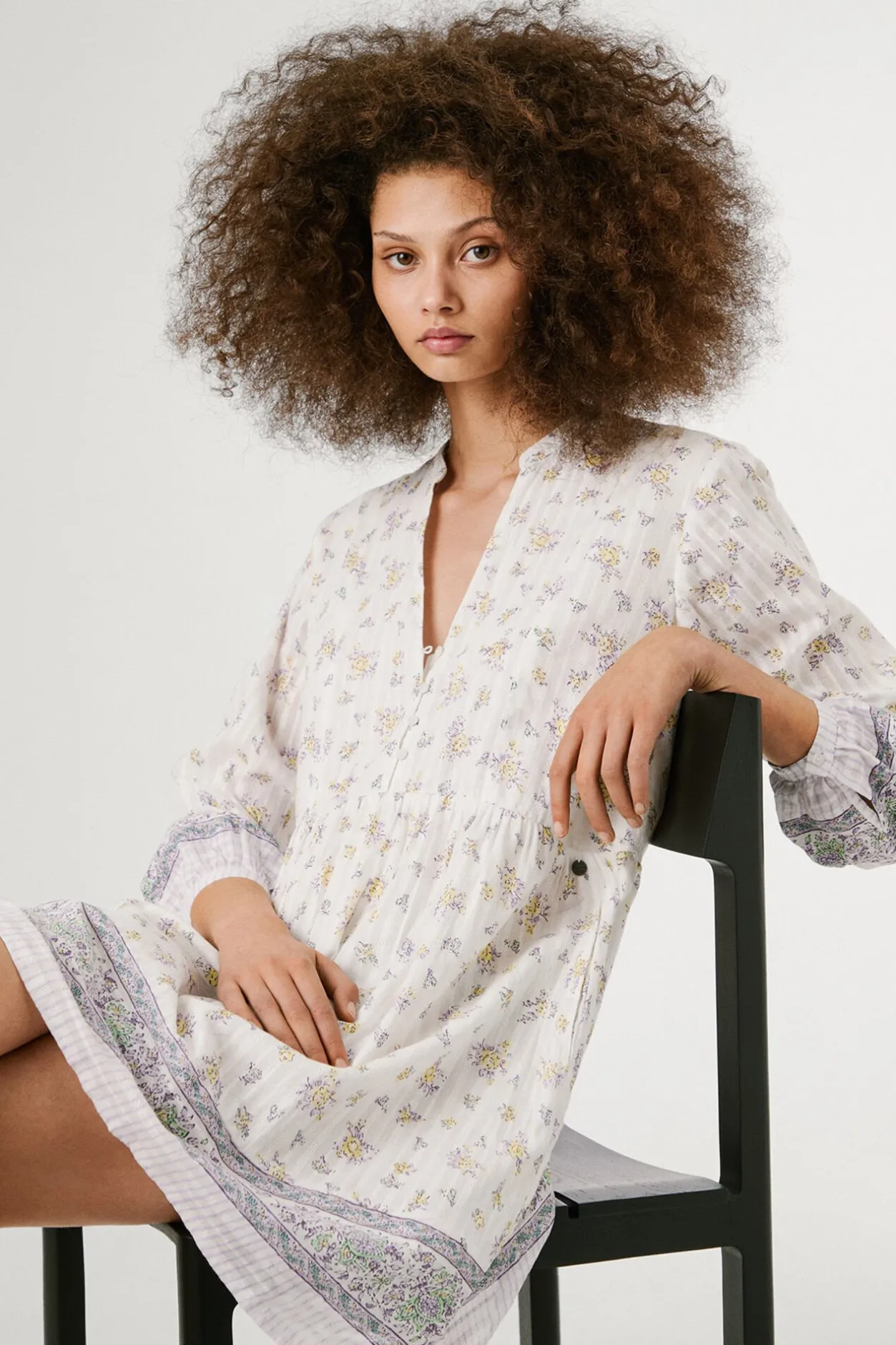 Pepe Jeans Vestido corto de manga larga con estampado floral. amarillo Best