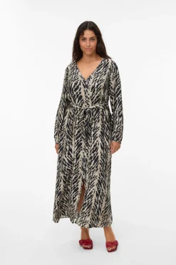 Vero Moda Curve Vestido de manga larga cuello pico Curve Negro