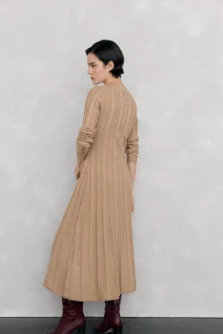 Pedro del Hierro Vestido de punto con ochos Beige Discount