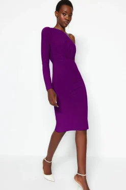 Trendyol Vestido de punto midi con hombro descubierto morado/lila Discount