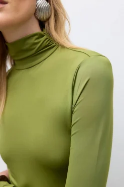 Vero Moda Vestido midi cuello subido Verde oscuro Sale