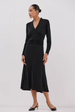 Cortefiel Vestido satinado brillos Negro Hot